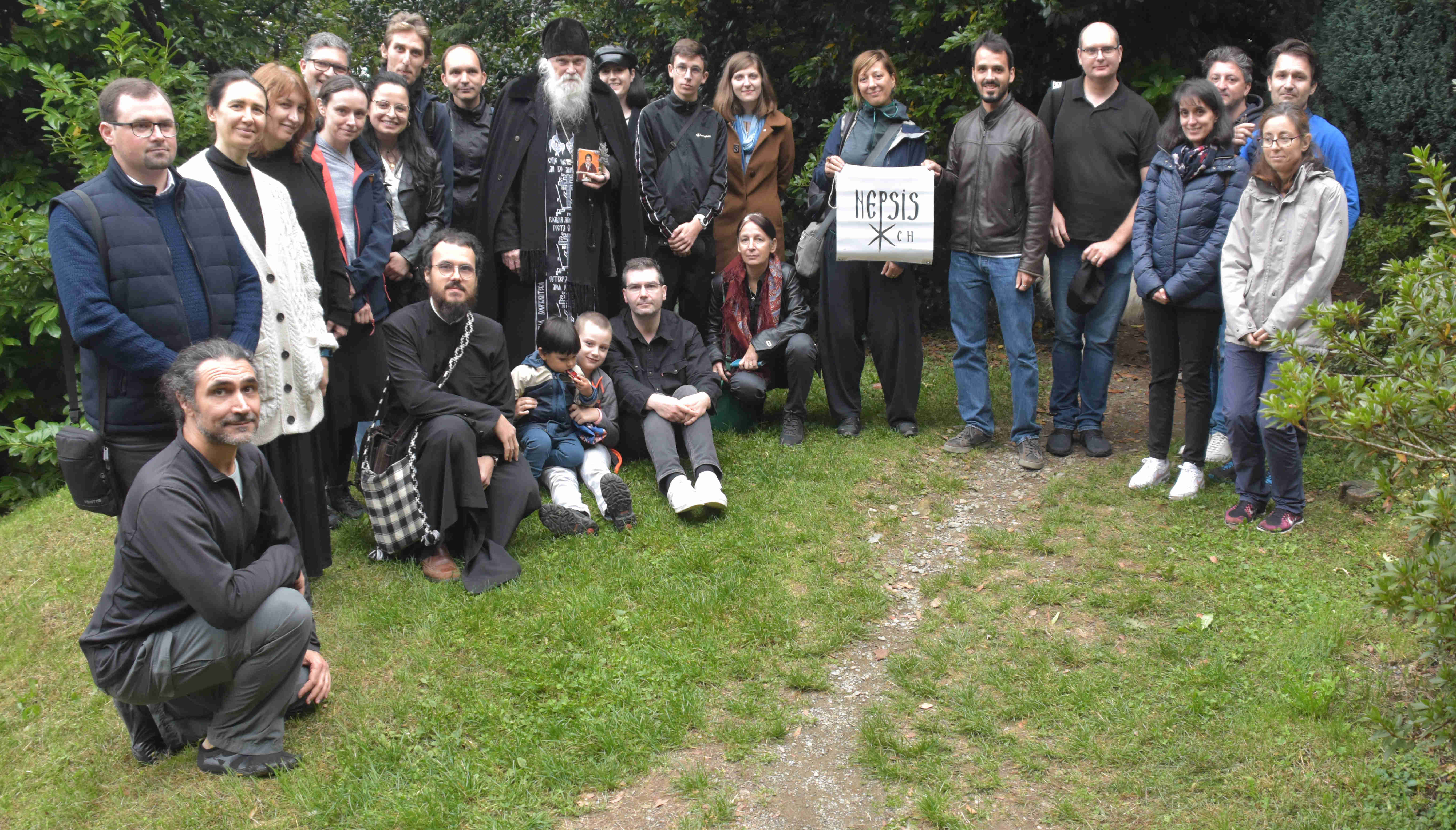 Poză de grup cu Părintele Bunge